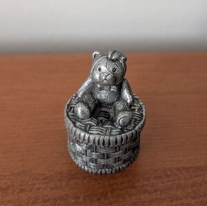 Pewter lost tooth holder size 1 and 1/4 in by 2 in